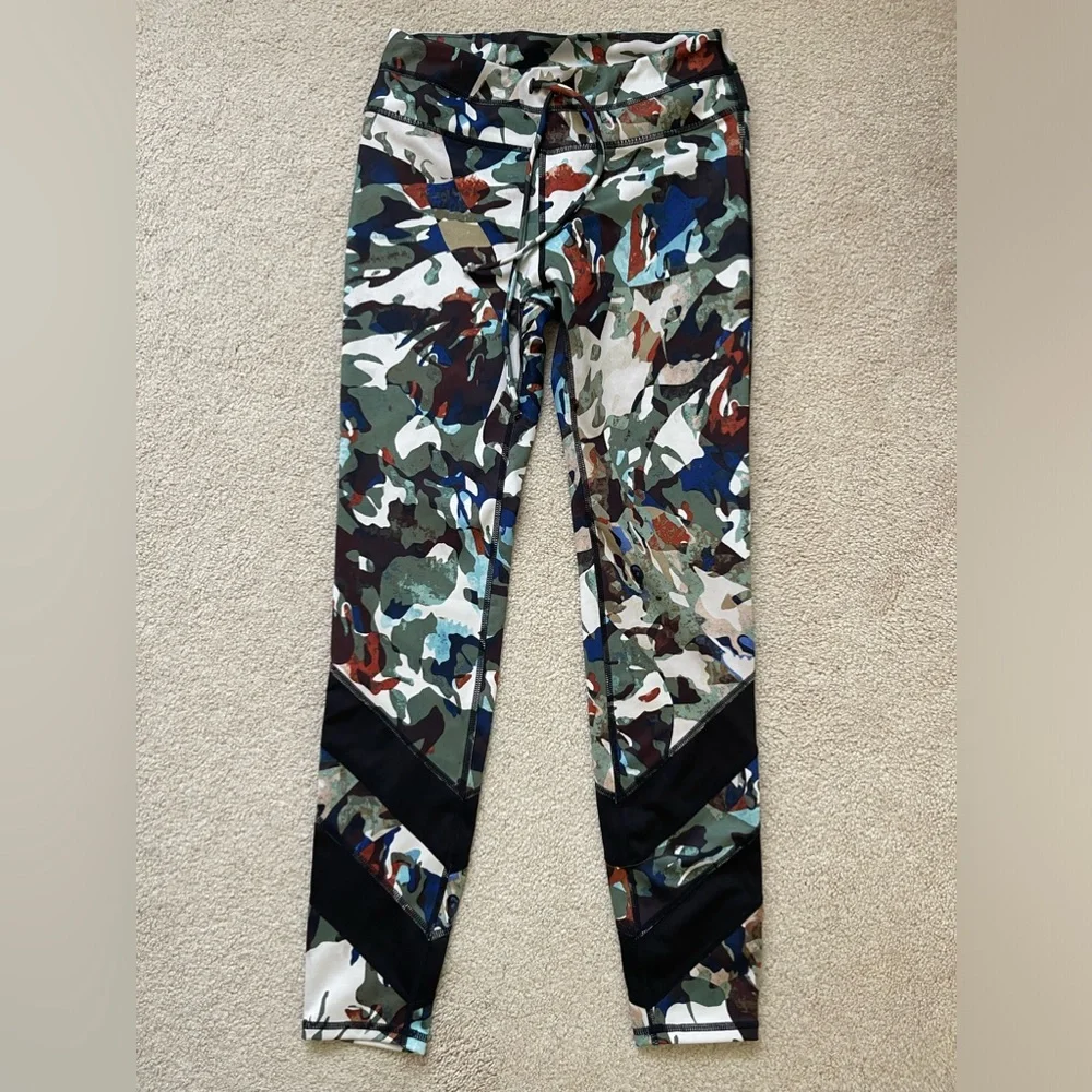 FP Movement by Free People Daybreak Graphic Camo Leggings & Sports 2pc Set XS - Picture 14 of 16